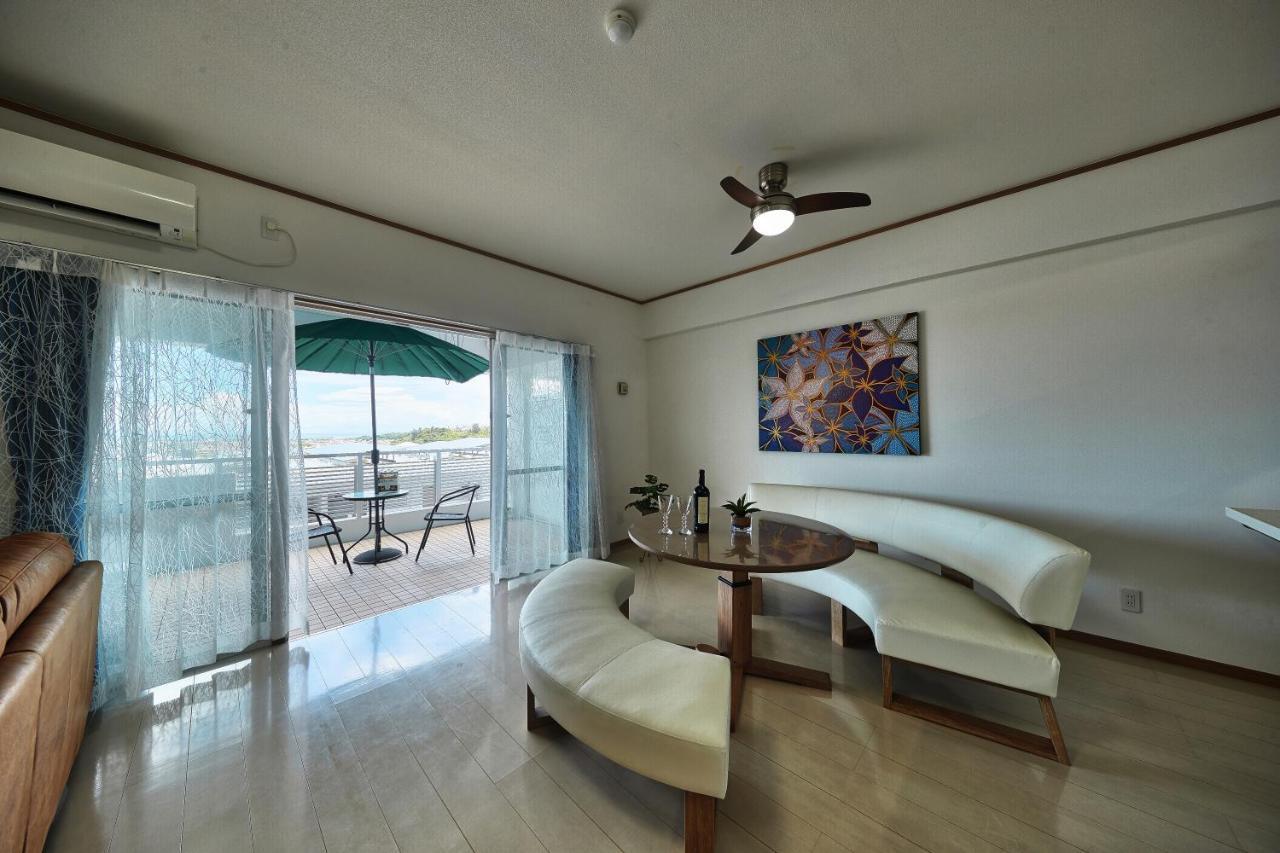 Freedomhillsフリーダムヒルズa棟 Daire Tomigusuku Dış mekan fotoğraf