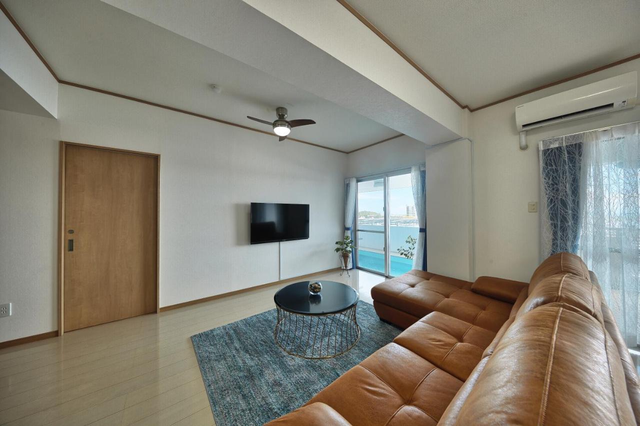 Freedomhillsフリーダムヒルズa棟 Daire Tomigusuku Dış mekan fotoğraf